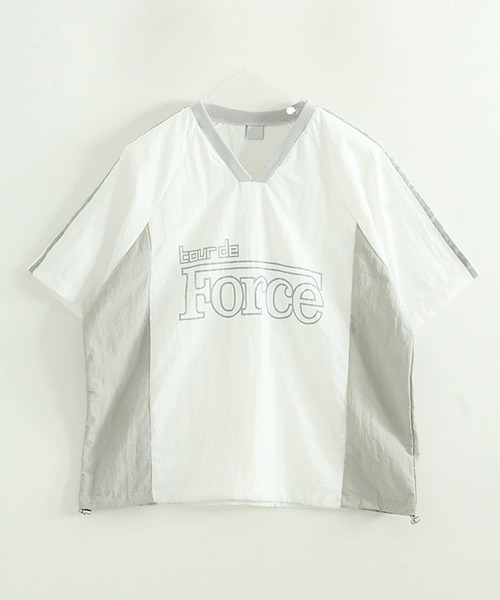 LYEON(リヨン)の「ユニフォームデザイントップス/ナイロンプルオーバー(Tシャツ/カットソー・レディース・ブラック/オフホワイト/ネイビー・FREE)」の9枚目の写真