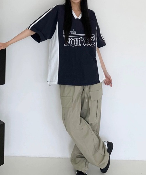 LYEON(リヨン)の「ユニフォームデザイントップス/ナイロンプルオーバー(Tシャツ/カットソー・レディース・ブラック/オフホワイト/ネイビー・FREE)」の15枚目の写真