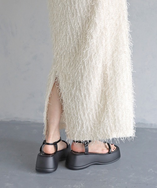 cheriella(シェリエラ)の「【cheriella】WEB限定ラメフリンジタイトスカート(スカート・レディース・ブラック/オフホワイト/ブルー・M)」の18枚目の写真