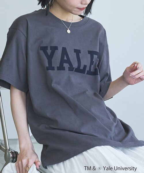coen(コーエン)の「YALE別注ロゴプリントバック刺繍Tシャツ(Tシャツ/カットソー・レディース・オフホワイト/ライトブルー/ライトピンク/ダークグレー・FREE)」の2枚目の写真