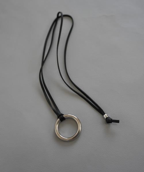 MUTURA（ムツラ）の「レザーネックレス（ネックレス・メンズ・ブラック系1/ブラック系2/ブラック系3/ブラウン系1/ブラウン系2/ブラウン系3/ブラック系4/ブラウン系4/ブラック系5/ブラウン系5・ONE SIZE）」の4枚目の写真