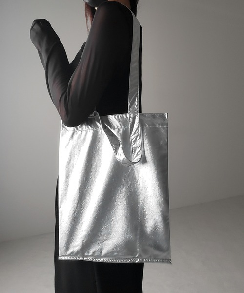 me+em select(ミームセレクト)の「※※【 2color 】ソフトレザースクエアショルダートートバッグ / soft leather square shoulder tote bag(ショルダーバッグ・レディース・ブラック/シルバー・FREE)」の8枚目の写真