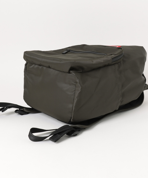 HUNTER(ハンター)の「NYLON PIONEER TOPCLIP BACKPACK(バックパック/リュック・レディース・ダークオリーブ・ONE SIZE)」の3枚目の写真