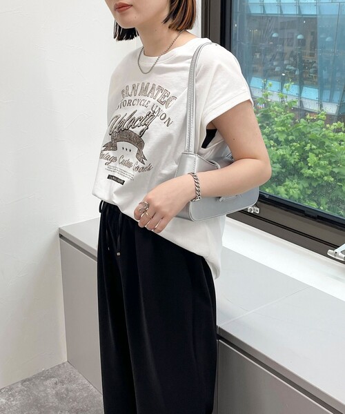 fredy emue(フレディエミュ)の「フレンチスリーブプリントTシャツ(Tシャツ/カットソー・レディース・ブラウン/チャコールグレー/オフホワイト・38)」の22枚目の写真