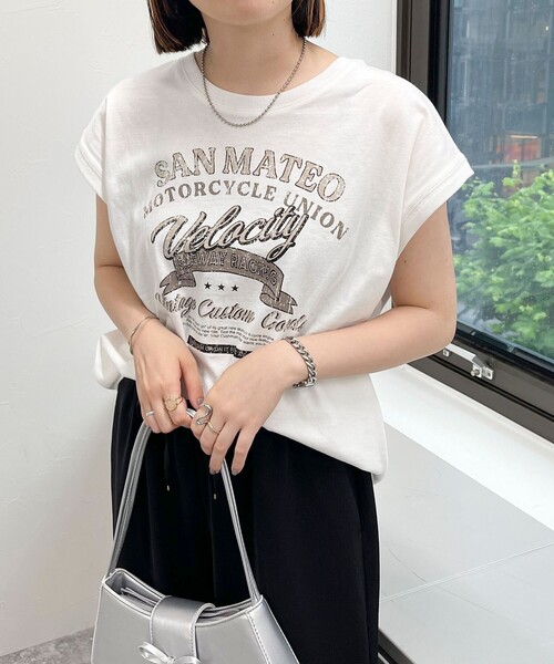 fredy emue(フレディエミュ)の「フレンチスリーブプリントTシャツ(Tシャツ/カットソー・レディース・ブラウン/チャコールグレー/オフホワイト・38)」の21枚目の写真