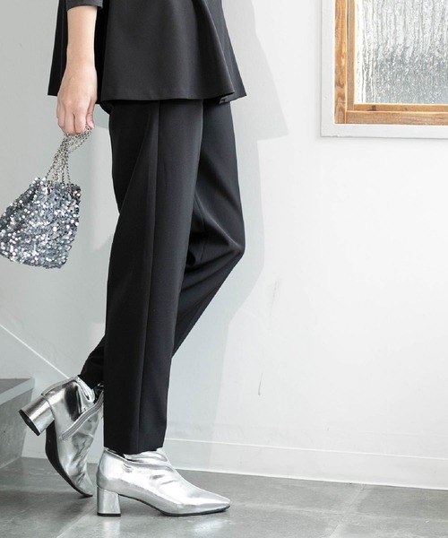 OPAQUE.CLIP（オペークドットクリップ）の「スリットテーパードパンツ／セットアップ対応【洗濯機洗い可】（その他パンツ・レディース・ブラウン系その他/ブラック・40/38/36/42）」の3枚目の写真