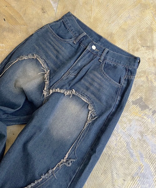 Jewelobe(ジュエローブ)の「ビッグハートシェイプカーゴデニムパンツ(デニムパンツ・レディース・ブルー・L/M)」の13枚目の写真