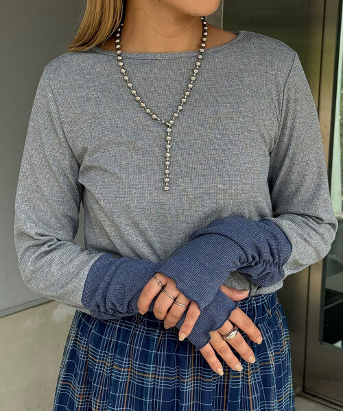 CIAOPANIC(チャオパニック)の「袖シャーリングラメリブ配色トップス(Tシャツ/カットソー・レディース・ブルー/グレー/ブラック/ホワイト・FREE)」の3枚目の写真
