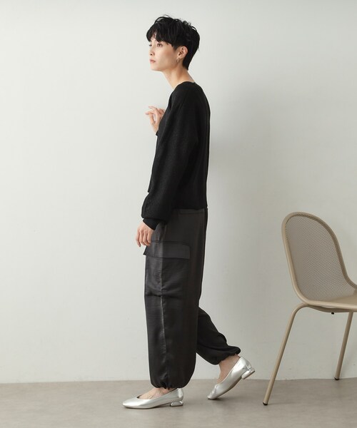 OPAQUE.CLIP(オペークドットクリップ)の「◆サテンイージーカーゴパンツ【洗濯機洗い可】(その他パンツ・レディース・チャコールグレー/オフホワイト・40/38/42)」の20枚目の写真