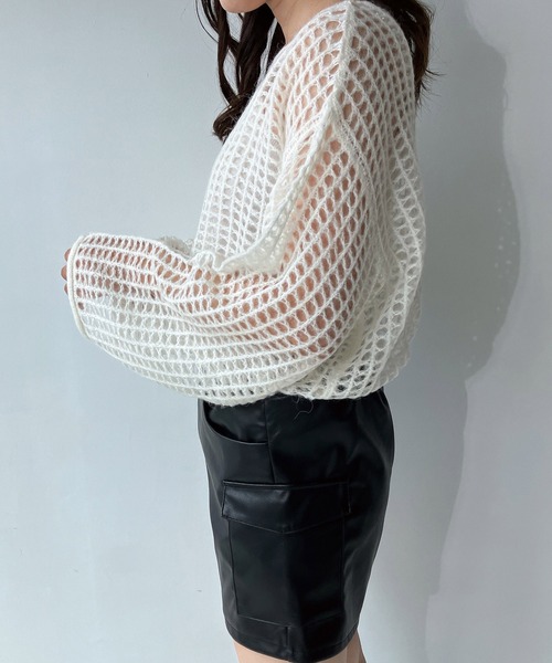AS KNOW AS plus（アズノゥアズプラス）の「◇メッシュゆるビッグサイズニットプルオーバー（ニット/セーター・レディース・スミクロ/ブルー/オフホワイト/レッド・FREE）」の15枚目の写真