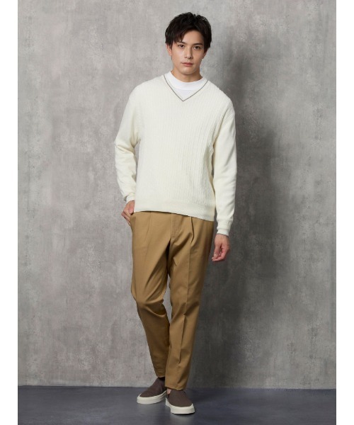 Perfect Suit FActory（パーフェクトスーツファクトリー）の「ケーブル編み　Vネックプルオーバーニット　ホワイト/パープル（ニット/セーター・メンズ・オフホワイト/ダークパープル・LL/M/L）」の9枚目の写真