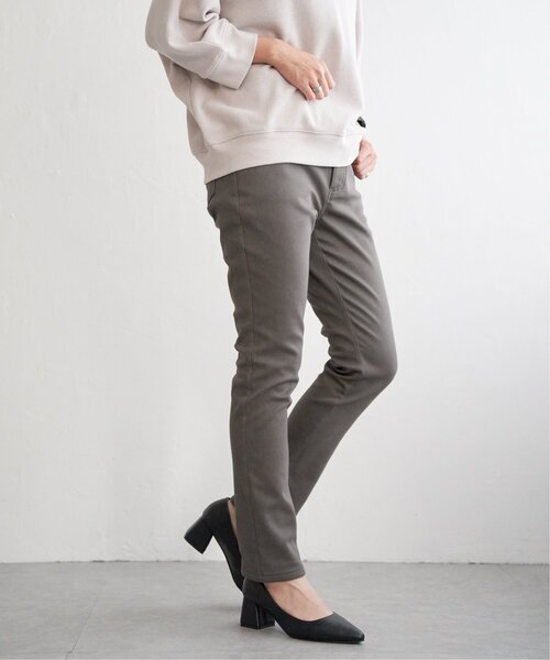 ikka(イッカ)の「ボンディングスキニーパンツ(その他パンツ・レディース・ブラック/オフホワイト/チャコールグレー/グリーン/オレンジ/ブルー系その他/ベージュ/カーキ/ワイン・S/M/L)」の3枚目の写真
