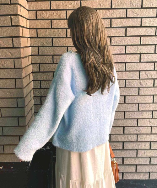 NANEA(ナネア)の「パール付きVネックニットプルオーバー(ニット/セーター・レディース・ブルー/ピンク/ブラック/ホワイト・フリー)」の14枚目の写真