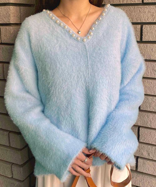 NANEA(ナネア)の「パール付きVネックニットプルオーバー(ニット/セーター・レディース・ブルー/ピンク/ブラック/ホワイト・フリー)」の10枚目の写真