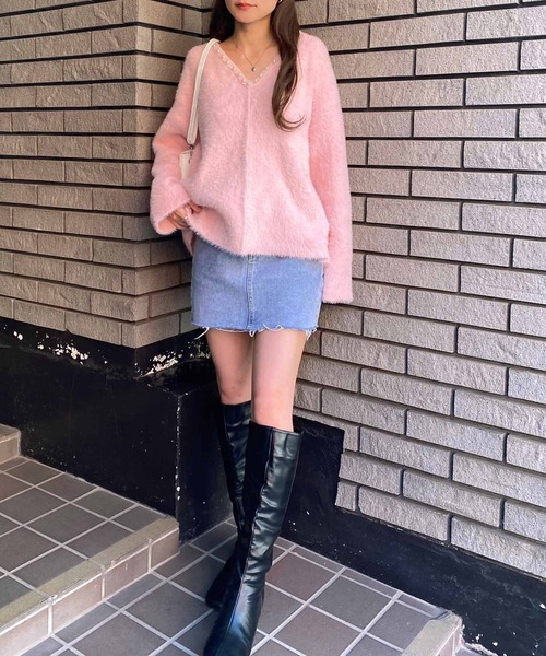 NANEA(ナネア)の「パール付きVネックニットプルオーバー(ニット/セーター・レディース・ブルー/ピンク/ブラック/ホワイト・フリー)」の20枚目の写真