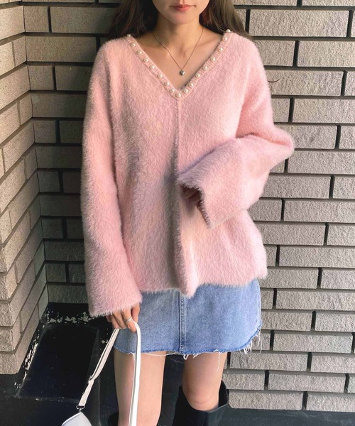 NANEA(ナネア)の「パール付きVネックニットプルオーバー(ニット/セーター・レディース・ブルー/ピンク/ブラック/ホワイト・フリー)」の18枚目の写真