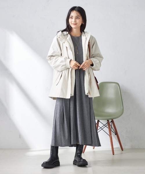 a.v.v(アーヴェヴェ)の「ギャザーニットワンピース(ワンピース・レディース・ブラック/グレー・38/36/40)」の20枚目の写真