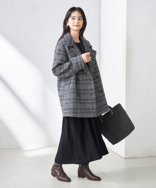 a.v.v(アーヴェヴェ)の「ギャザーニットワンピース(ワンピース・レディース・ブラック/グレー・38/36/40)」の17枚目の写真