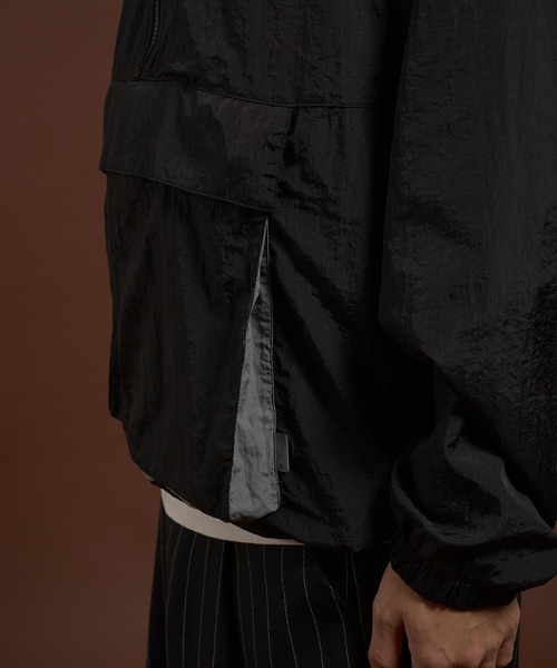 kutir(クティール)の「BICOLOR PIS ANORAK PARKA/バイカラーピスアノラックパーカー(ブルゾン・メンズ・オレンジ/ネイビー/ブラック・MEDIUM/LARGE)」の17枚目の写真