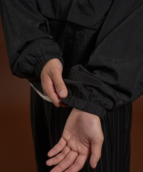 kutir(クティール)の「BICOLOR PIS ANORAK PARKA/バイカラーピスアノラックパーカー(ブルゾン・メンズ・オレンジ/ネイビー/ブラック・MEDIUM/LARGE)」の20枚目の写真
