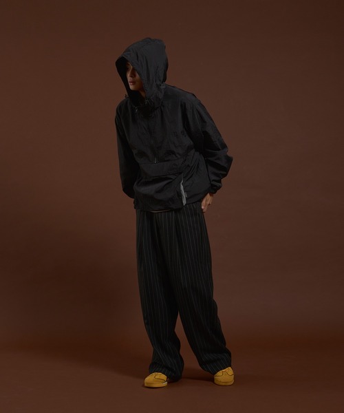 kutir(クティール)の「BICOLOR PIS ANORAK PARKA/バイカラーピスアノラックパーカー(ブルゾン・メンズ・オレンジ/ネイビー/ブラック・MEDIUM/LARGE)」の11枚目の写真