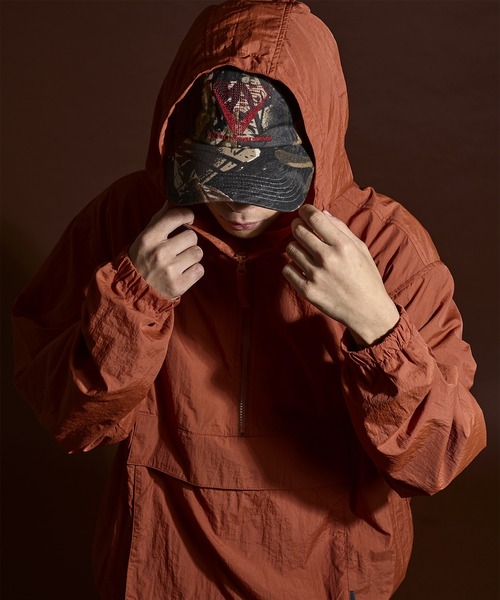 PALACE アノラックパーカー PALACE アノラックパーカー