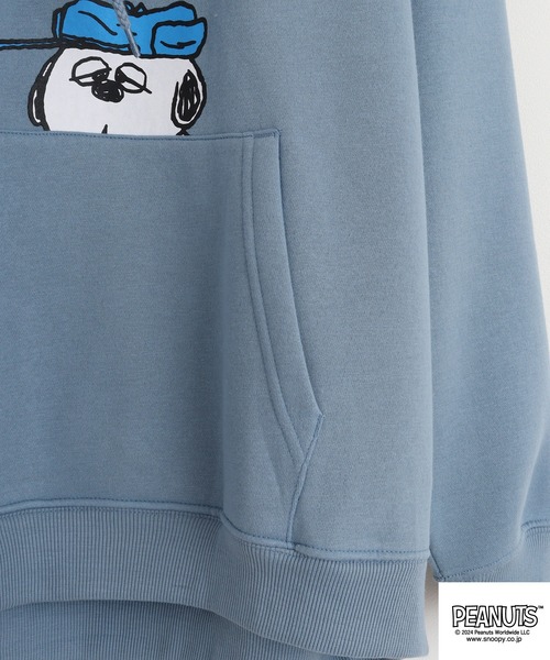PEANUTS(ピーナッツ)の「PEANUTS 裏起毛プルパーカー(スヌーピー&オラフ)(パーカー・メンズ・ブラック/ブルーグレー・M/L/LL)」の6枚目の写真