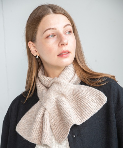 14+（イチヨンプラス）の「リサイクルヤーン差し込みマフラー（マフラー・レディース・グリーン/ピンク/ベージュ/グレー/チャコールグレー/ブルー・FREE）」の4枚目の写真