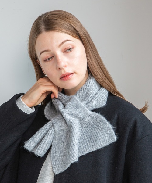 14+（イチヨンプラス）の「リサイクルヤーン差し込みマフラー（マフラー・レディース・グリーン/ピンク/ベージュ/グレー/チャコールグレー/ブルー・FREE）」の3枚目の写真