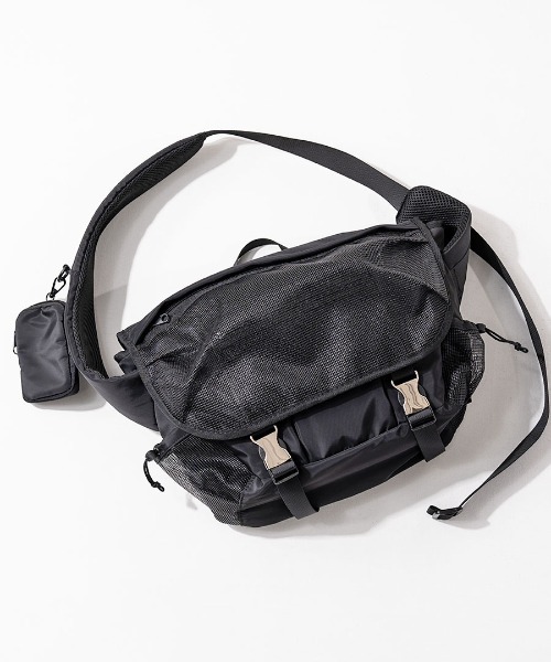 HAYNI(ヘイニ)の「Lekha レカ(ボディバッグ/ウエストポーチ・レディース・ブラック・FREE)」の9枚目の写真