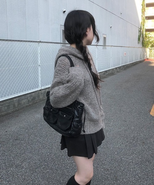 anyonemore（エニワンモア）の「ウール混フード付きルーズニット（パーカー・レディース・アイボリー/グレー・FREE）」の14枚目の写真