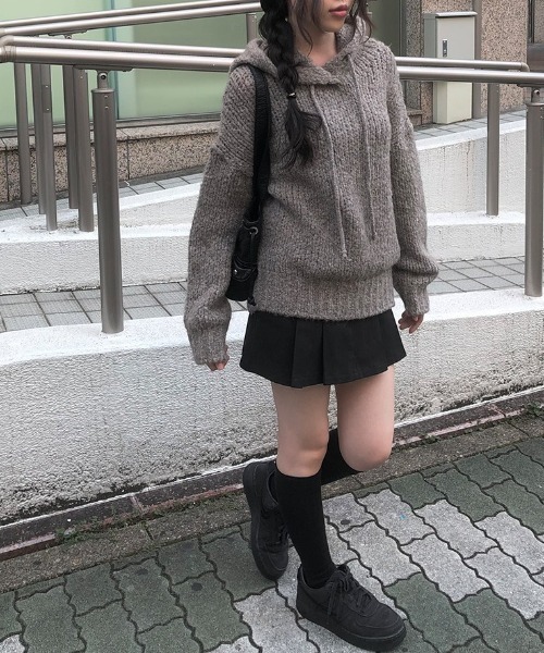 anyonemore（エニワンモア）の「ウール混フード付きルーズニット（パーカー・レディース・アイボリー/グレー・FREE）」の13枚目の写真