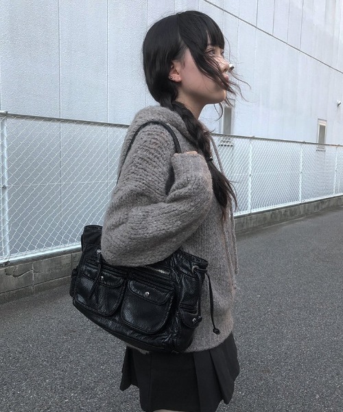 anyonemore（エニワンモア）の「ウール混フード付きルーズニット（パーカー・レディース・アイボリー/グレー・FREE）」の3枚目の写真