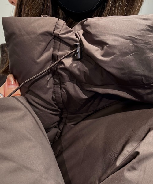 Solace（ソレイス）の「フード付き中綿パフブルゾン（ダウンジャケット/コート・レディース・ブラック/ブラウン・FREE）」の7枚目の写真