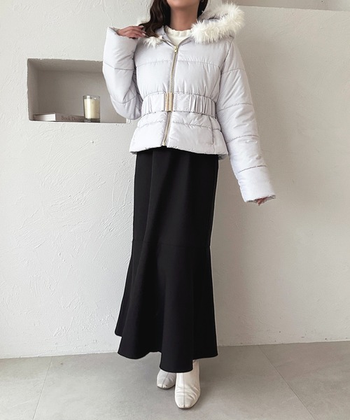 apres jour（アプレジュール）の「ベルト付きフェイクダウンジャケット【ZOZOTOWN限定アイテム】（ダウンジャケット/コート・レディース・ブラック/ライトグレー/オフホワイト・X-LARGE/フリー）」の11枚目の写真