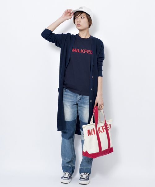 MILKFED.（ミルクフェド）の「S/S BASIC TEE STENCIL（Tシャツ/ロゴ）（Tシャツ/カットソー・レディース・ホワイト/ブラック/ネイビー/ピンク・SMALL/MEDIUM）」の4枚目の写真