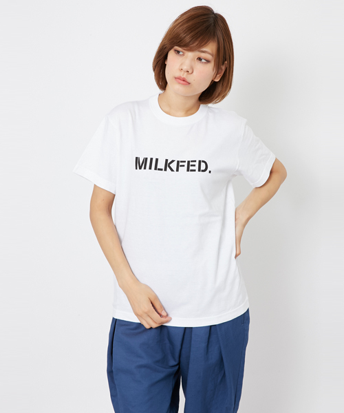 MILKFED.（ミルクフェド）の「S/S BASIC TEE STENCIL（Tシャツ/ロゴ）（Tシャツ/カットソー・レディース・ホワイト/ブラック/ネイビー/ピンク・SMALL/MEDIUM）」の2枚目の写真