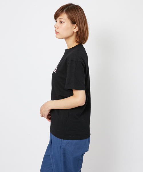 MILKFED.（ミルクフェド）の「S/S BASIC TEE STENCIL（Tシャツ/ロゴ）（Tシャツ/カットソー・レディース・ホワイト/ブラック/ネイビー/ピンク・SMALL/MEDIUM）」の5枚目の写真