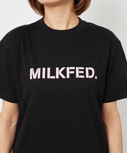 MILKFED.（ミルクフェド）の「S/S BASIC TEE STENCIL（Tシャツ/ロゴ）（Tシャツ/カットソー・レディース・ホワイト/ブラック/ネイビー/ピンク・SMALL/MEDIUM）」の7枚目の写真
