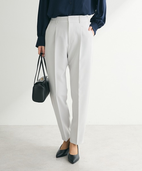 ef-de(エフデ)の「ef-de タックテーパードパンツ(スラックス・レディース・ライトグレー/ダークネイビー・SMALL/MEDIUM/LARGE)」の1枚目の写真