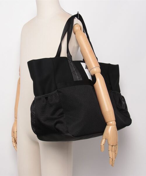Y-3 JFA トートバッグ Y-3 JFA Men's' Logo Print Tote Bag in Black | LN-CC®