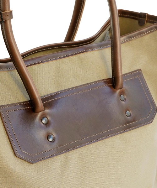 ARTS & CRAFTS(アーツアンドクラフト)の「アーツアンドクラフツ / CORDURA SPAN コーデュラスパン / SQUARE TOTE スクエアトート(トートバッグ・メンズ・ブラック/ダークベージュ・FREE)」の8枚目の写真