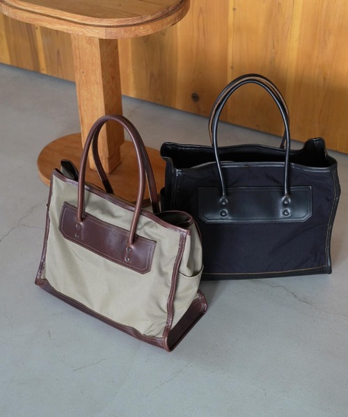 ARTS & CRAFTS(アーツアンドクラフト)の「アーツアンドクラフツ / CORDURA SPAN コーデュラスパン / SQUARE TOTE スクエアトート(トートバッグ・メンズ・ブラック/ダークベージュ・FREE)」の3枚目の写真