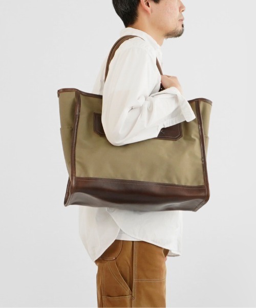 ARTS & CRAFTS(アーツアンドクラフト)の「アーツアンドクラフツ / CORDURA SPAN コーデュラスパン / SQUARE TOTE スクエアトート(トートバッグ・メンズ・ブラック/ダークベージュ・FREE)」の5枚目の写真