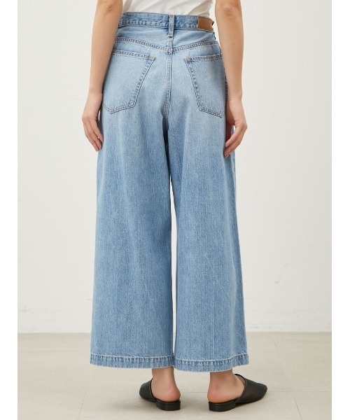 Mila Owen（ミラオーウェン）の「【WEB限定00サイズ】ルーズフィットタックバギーデニムパンツ（デニムパンツ・レディース・ブルー/ライトブルー/ブラック・00/0/1）」の13枚目の写真