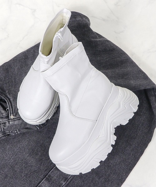 LOVEHUNTER（ラブハンター）の「LOVE HUNTER 厚底ストレッチスニーカー(2201)（スニーカー・レディース・ブラック/ブラック系その他/アイボリー・LL/3L/SS/S/M/L）」の2枚目の写真