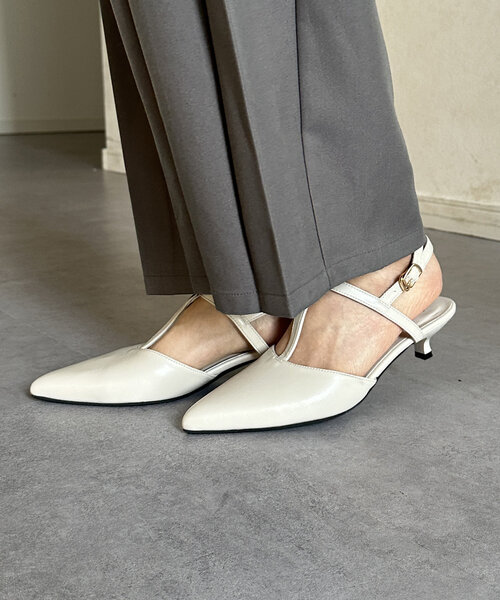 Thevon（ゼボン）の「Tストラップミュール（パンプス・レディース・シルバー/アイボリー/ブラック・M/L）」の2枚目の写真