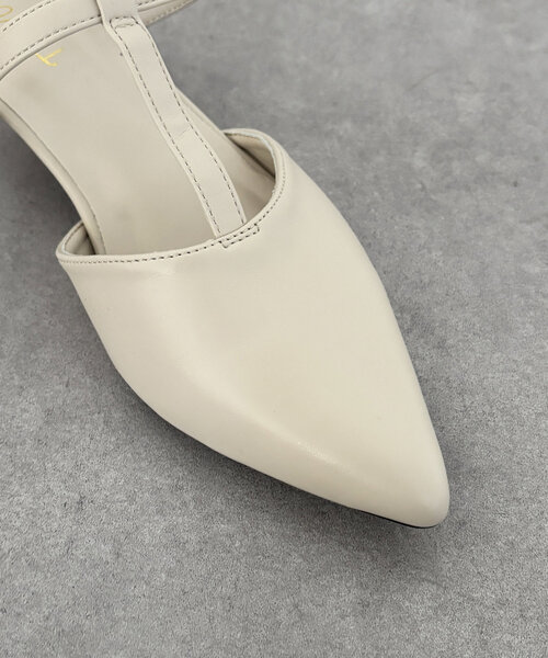 Thevon（ゼボン）の「Tストラップミュール（パンプス・レディース・シルバー/アイボリー/ブラック・M/L）」の10枚目の写真