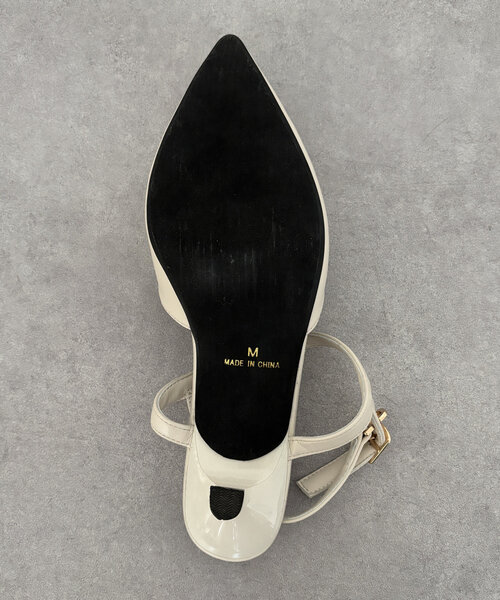 Thevon（ゼボン）の「Tストラップミュール（パンプス・レディース・シルバー/アイボリー/ブラック・M/L）」の13枚目の写真