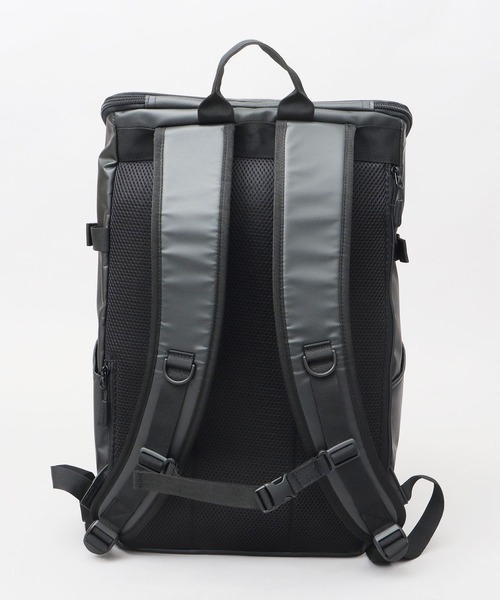 KANGOL（カンゴール）の「防水ポリエステル ターポリン 大容量 ボックスバックパック A4・B4・PC収納対応モデル（バックパック/リュック・メンズ・ブラック系その他/ブラック・FREE）」の9枚目の写真